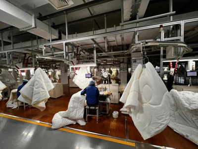 京東采銷探廠直擊家紡龍頭羅萊第一生產(chǎn)現(xiàn)場(chǎng)